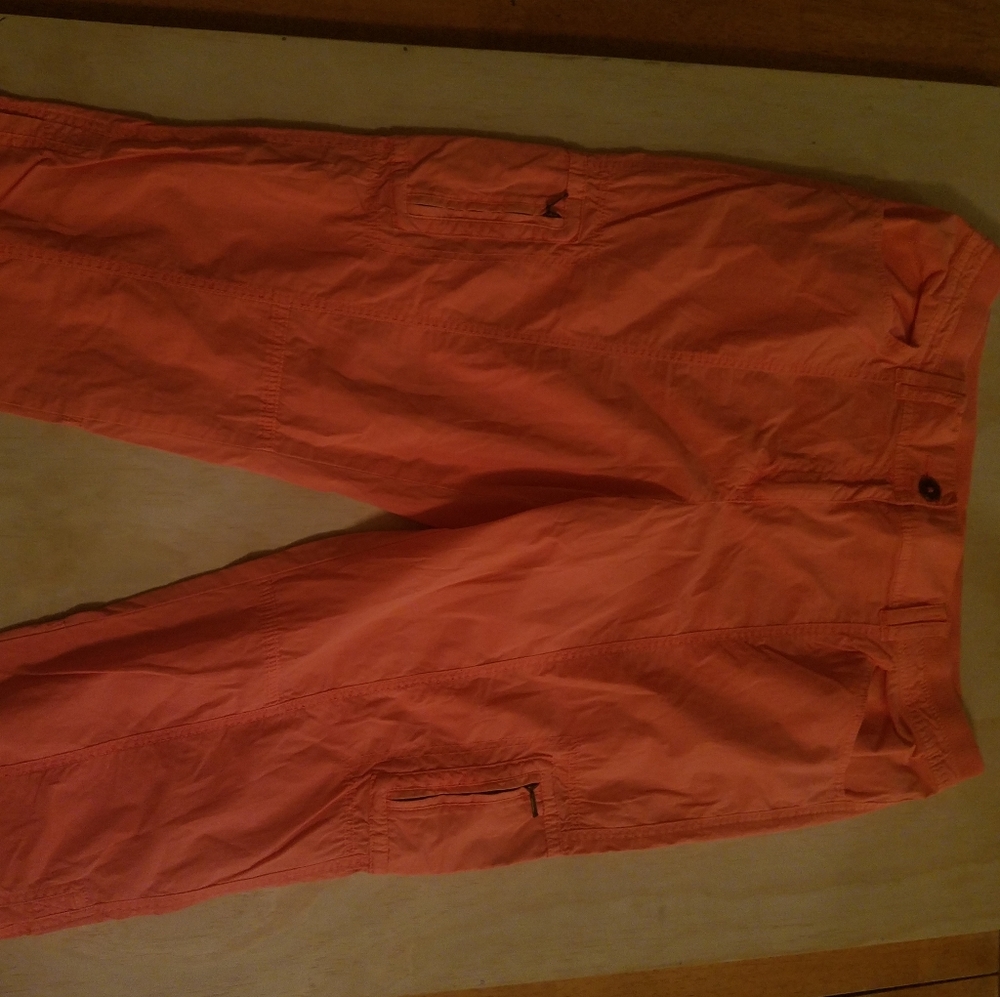 Chicos Capri Pants